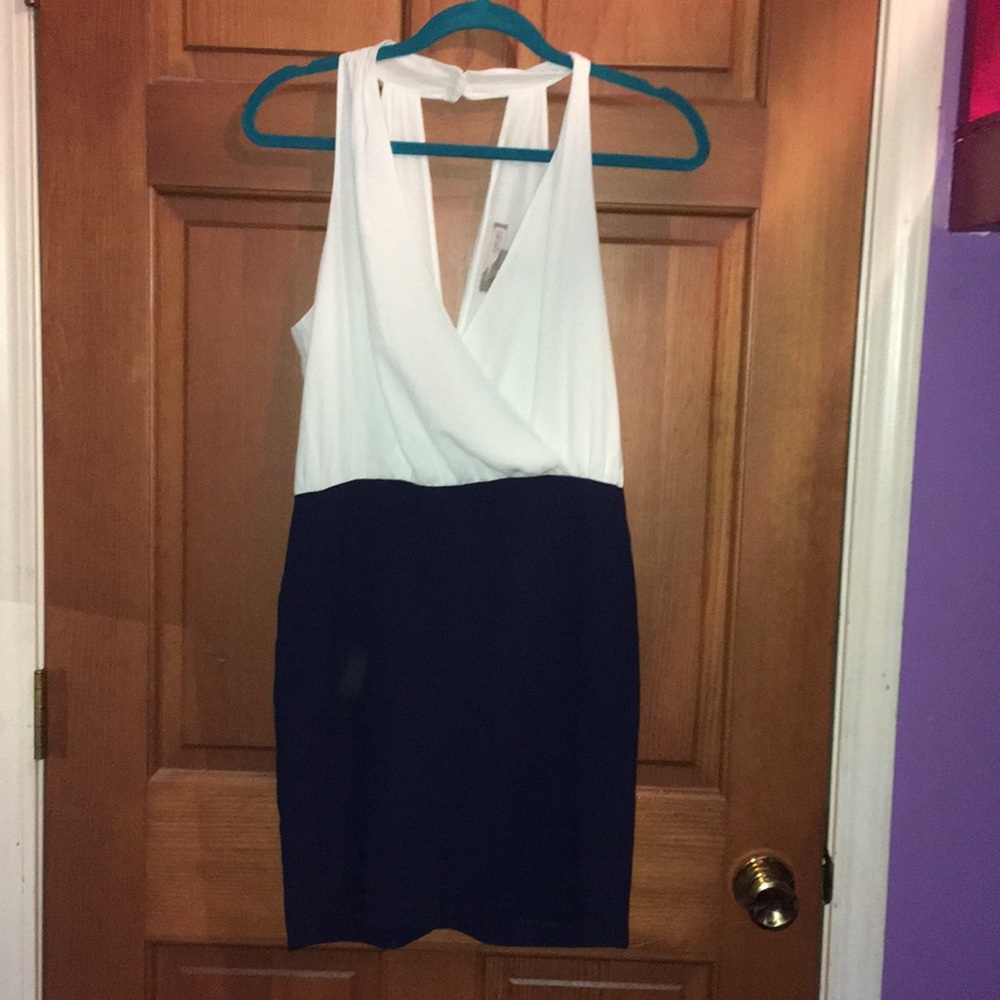 Forever 21 V Neck cocktail mini Dress